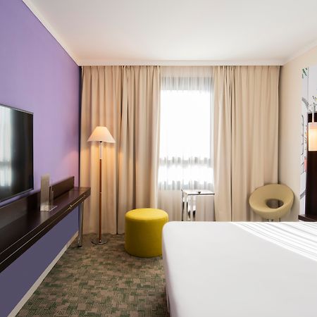 Ibis Styles Evry Courcouronnes Hotel And Events Exteriör bild