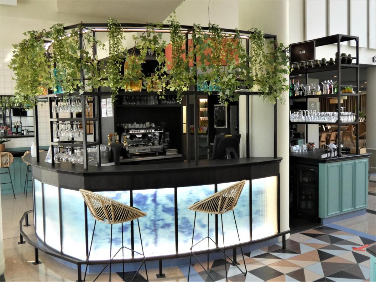 Ibis Styles Evry Courcouronnes Hotel And Events Exteriör bild