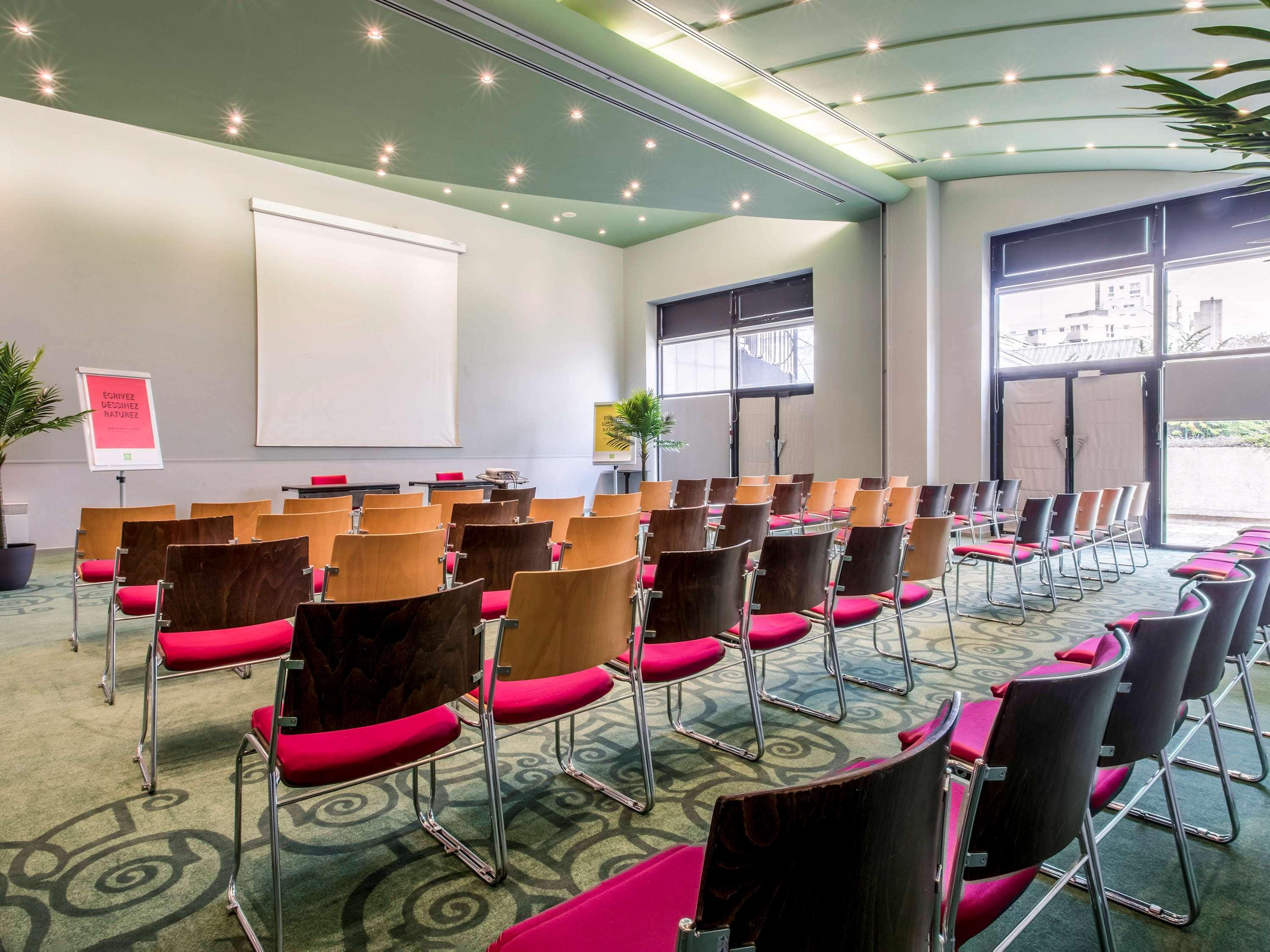 Ibis Styles Evry Courcouronnes Hotel And Events Exteriör bild