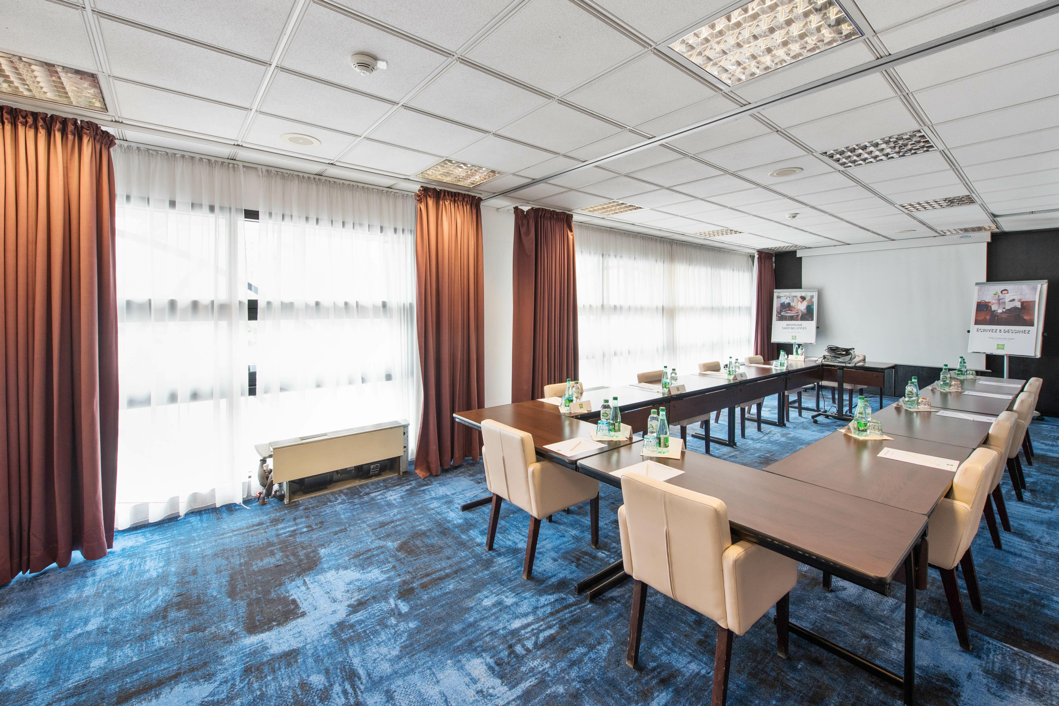 Ibis Styles Evry Courcouronnes Hotel And Events Exteriör bild
